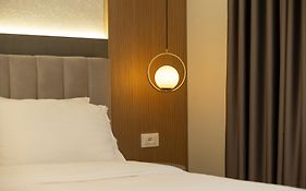 Hotel Vila E Arte City Center